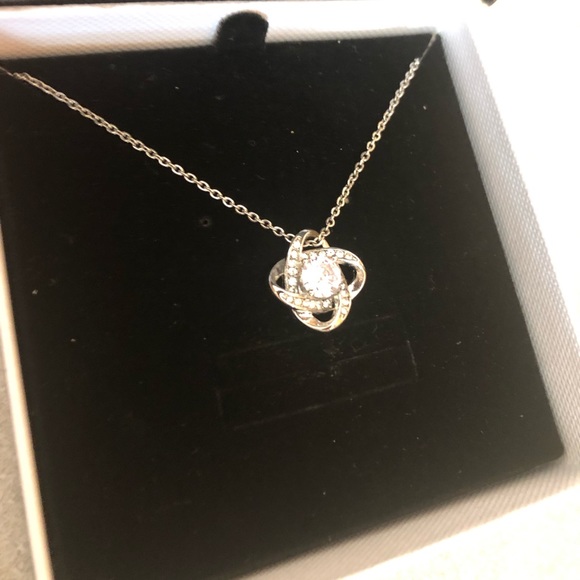 Crystal Pendant & Necklace - Picture 4 of 7